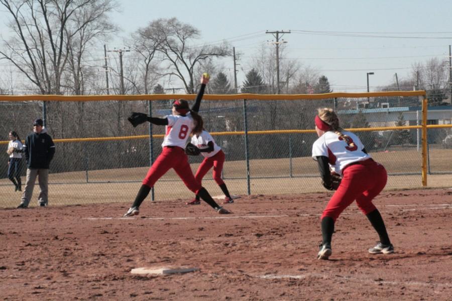 Chippewas Laura Miller (#8) pitching against Fraser.
