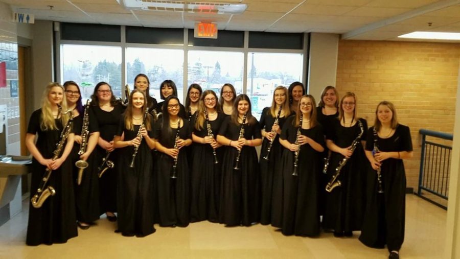 The Clarinet Ensemble poses for a picture after scoring Division 1.